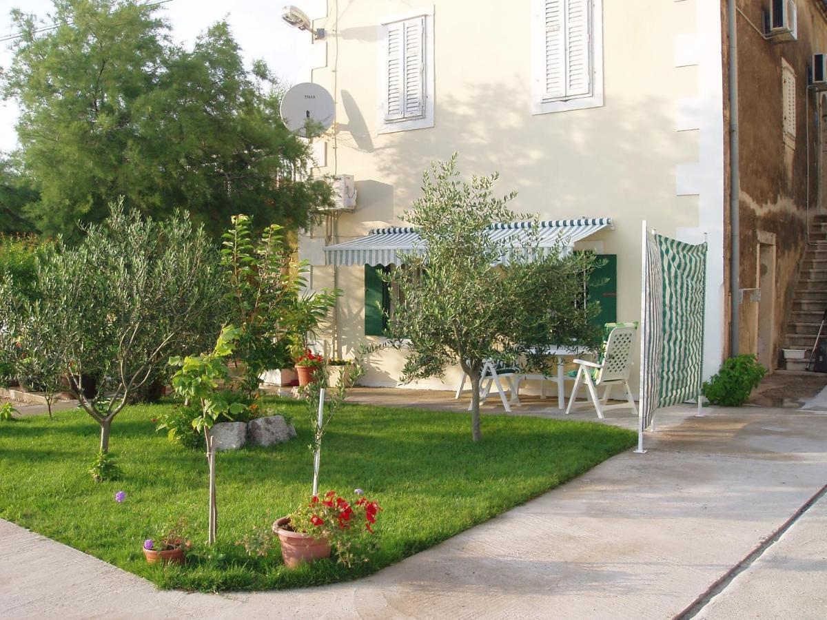 Apartments By The Sea Blace, Neretva Delta - Usce Neretve - 16068 Екстер'єр фото