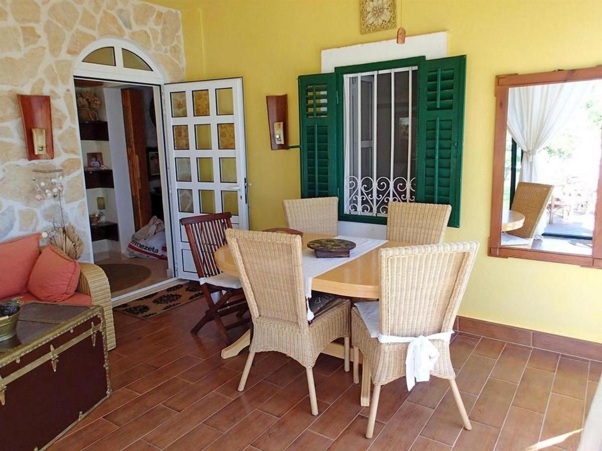 Apartments By The Sea Blace, Neretva Delta - Usce Neretve - 16068 Екстер'єр фото